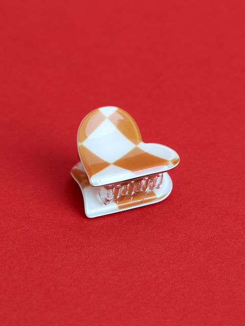 Checkered Heart Mini Clip!
