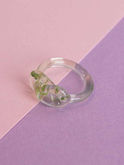 Transparent Knot Ring
